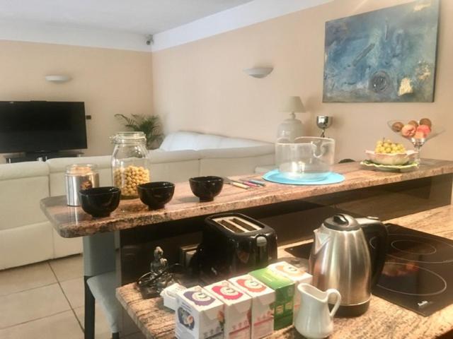 Апартаменти Serenity Chambre D'Hote Au Calme Des Maitres Tibetains Y Ont Sejourne 15 Mn Des Plages Мужен Екстер'єр фото
